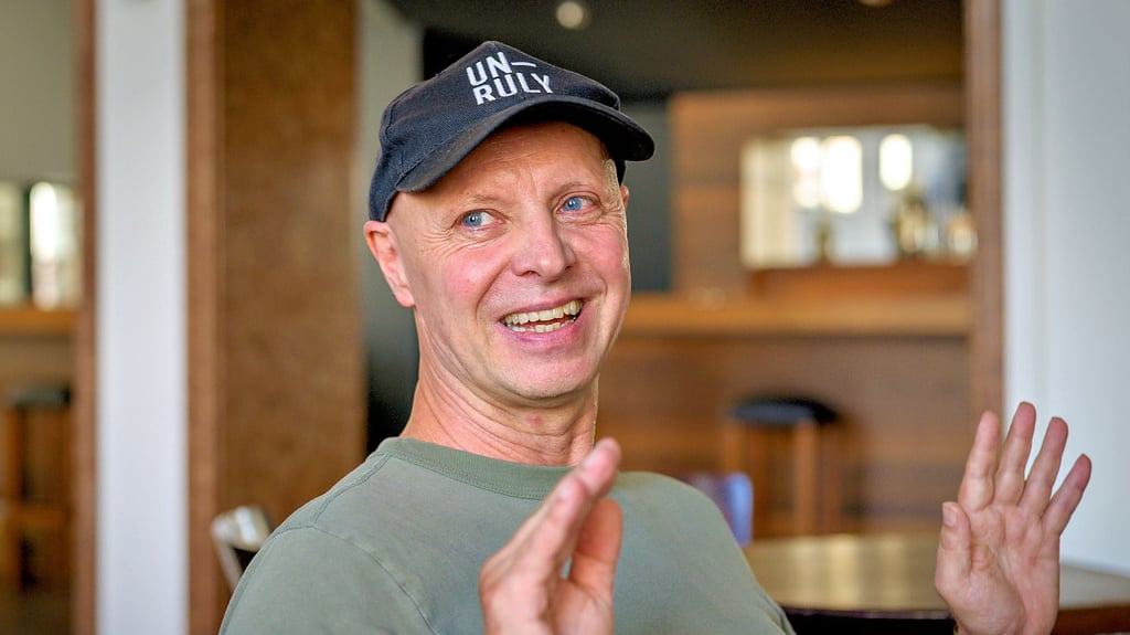 Armin Petras inszeniert „Dshamilja“ von Aitmatow am neuen theater in Halle.