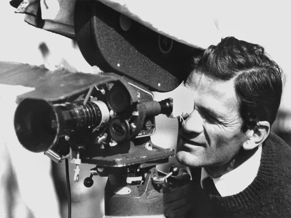 Der italienische Filmregisseur Pier Paolo Pasolini in den 60er Jahren bei Dreharbeiten - sein Film „Die 120 Tage von Sodom“ wird 1975 zu einem der größten Skandale der Kinogeschichte.