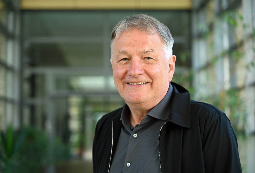 Schauspieler Thomas Rühmann feiert am 11. Mai seinen 70. Geburtstag.