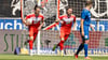 Jonas Nietfeld (l.) brachte den HFC per Elfmeter in Führung.