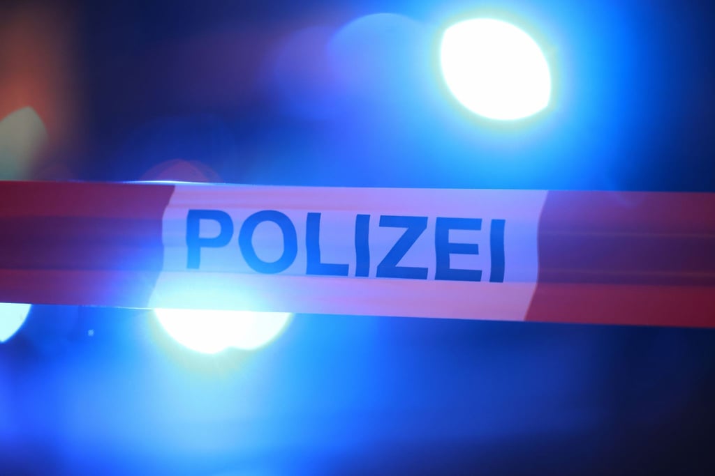 Durch die Explosion ist laut Polizei allein am Gebäude ein geschätzter Schaden von 20.000 Euro entstanden. (Symbolbild)