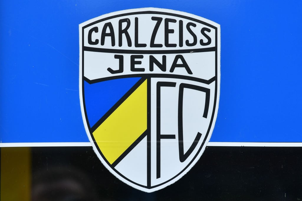 Jenas Fußballerinnen beenden die Bundesliga-Saison auf Platz elf.