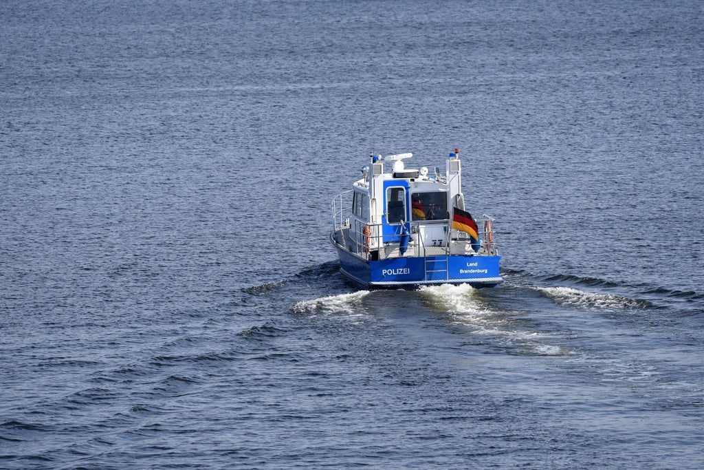 Der Sommer ist für die Wasserschutzpolizei Hauptsaison. (Symbolbild)