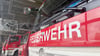 Die Feuerwehr musste Hunderte Meter Schlauchleitungen verlegen. (Symbolbild)