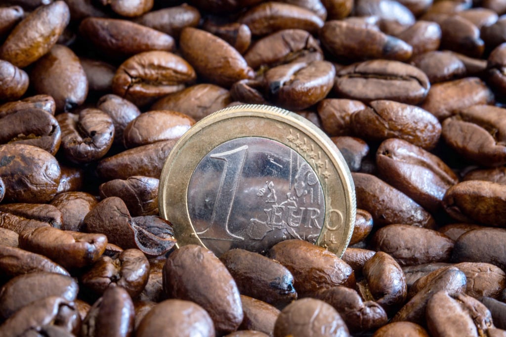 Besonders den Kaffeetrinkern dürfte die Preisentwicklung aufgestoßen sein.