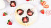 Fruchtige Erdbeeren kombiniert mit Joghurt, Pistazien und Schokolade sind an warmen Frühlingstagen ein saftig-knackiger Genuss.