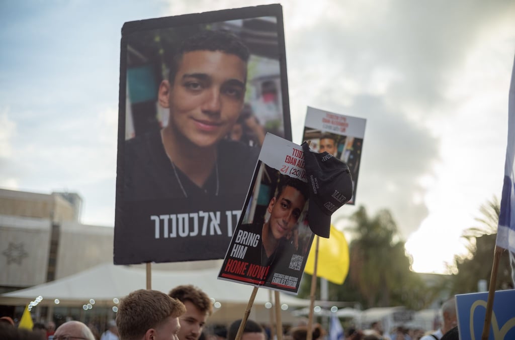 Der Soldat Edan Alexander wurde am 7. Oktober 2023 während des Hamas-Massakers von einem Militärstützpunkt entführt.