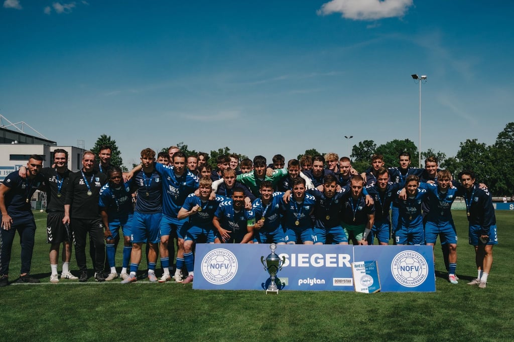 Seit Sonntag steht der 1. FC Magdeburg II als Meister der NOFV-Oberliga Süd und damit als Aufsteiger in die Regionalliga Nordost fest.