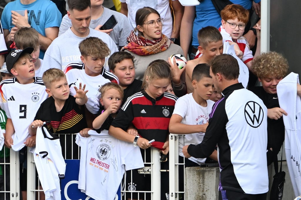Auch vor dem Final 4 der Nations League dürfen Fans beim Training der Nationalmannschaft zuschauen.