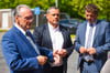 Ministerpräsident Reiner Haseloff (links) und Wirtschaftsminister Sven Schulze (rechts). Wird Haseloff 2026 noch einmal als Spitzenkandidat seiner Partei ins Rennen gehen? Bis zum September soll eine Entscheidung fallen.