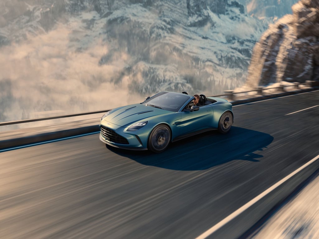 Frischluft für Fortgeschrittene: Der neue Vantage Roadster sprintet in 3,6 Sekunden auf Tempo 100 – und lässt sich in nur 6,8 Sekunden öffnen.