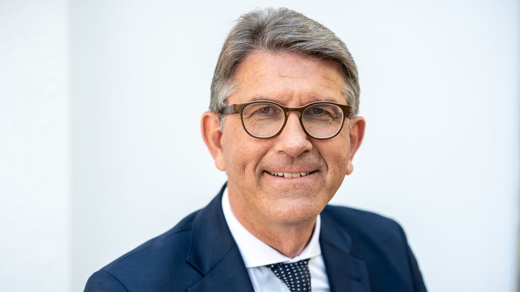 Kulturstaatsminister Wolfram Weimer verkündet eine Einigung über Kunstgegenstände der Hohenzollern. (Archivbild)