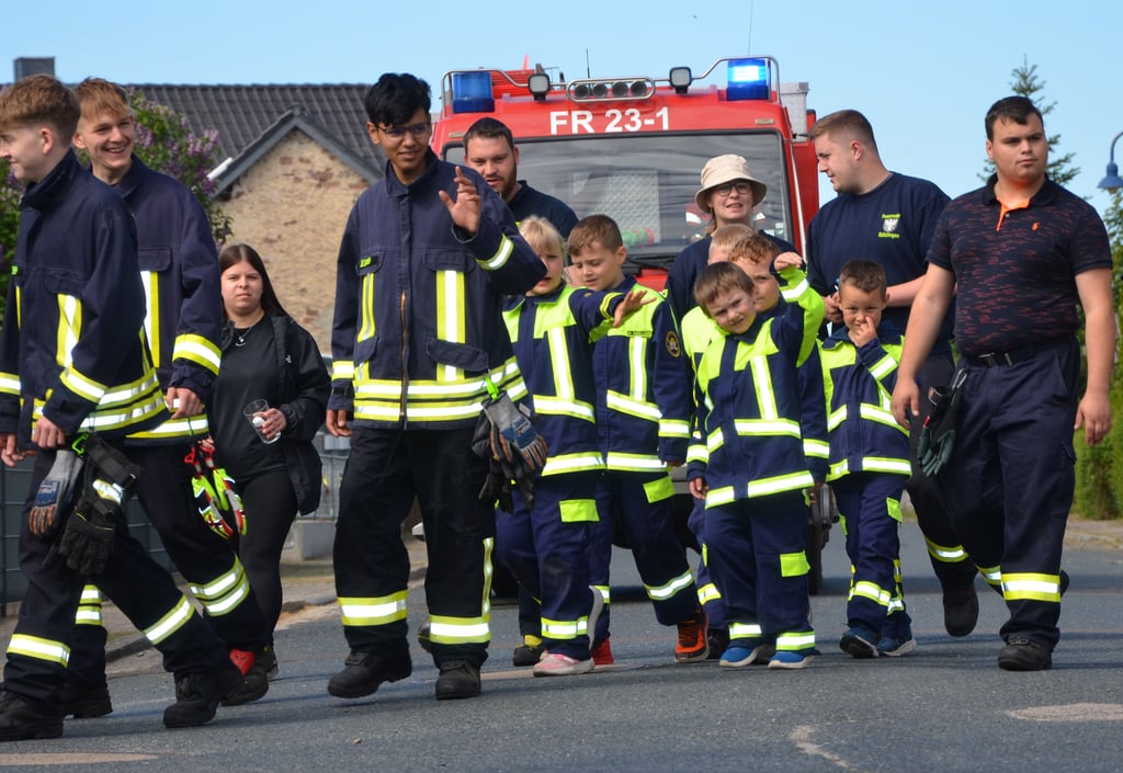 Auch die Kinder- und Jugendfeuerwehr war in diesem Jahr wieder stark vertreten.