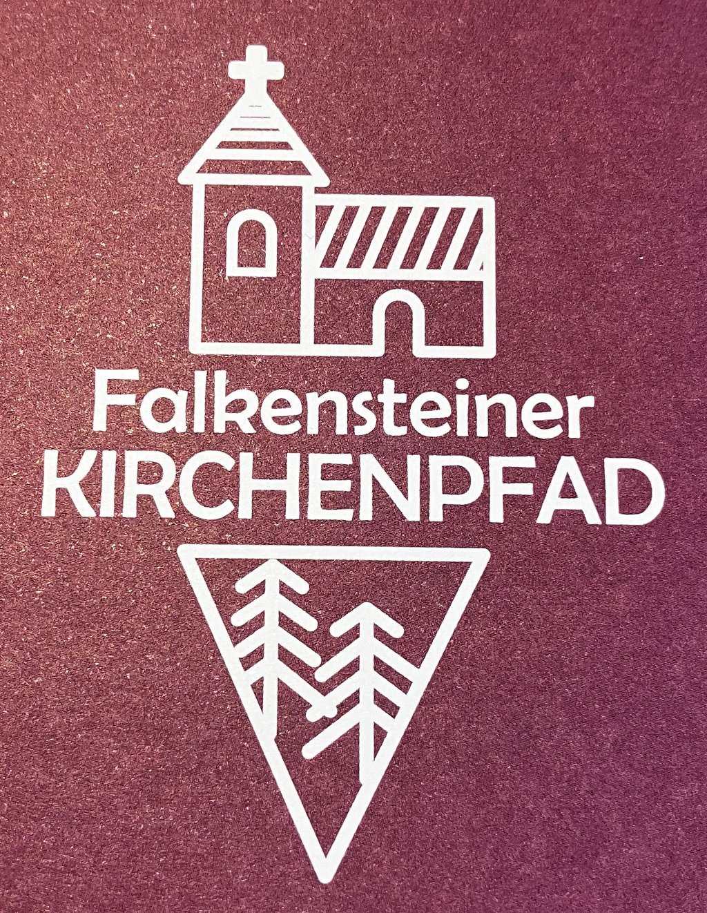 Das Logo des Kirchenpfads ist an den Schildern des Harzklubs zu finden.