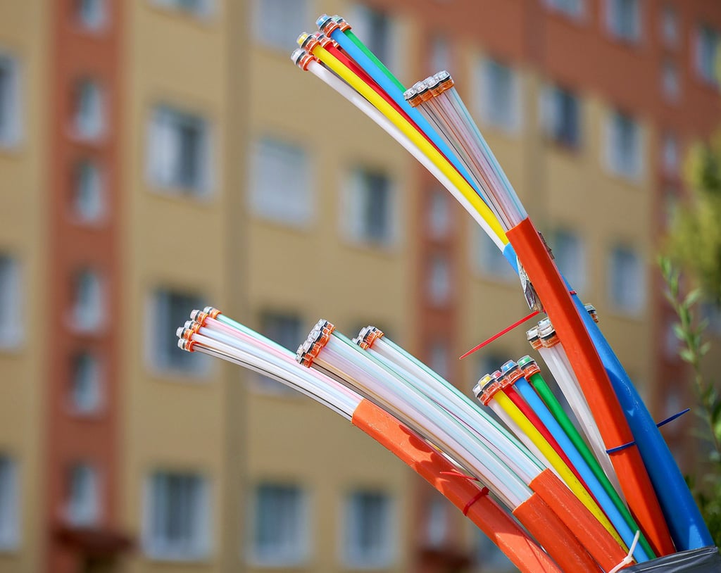 Nach dem offiziellen Spatenstich wird der Glasfaserausbau in Grünewalde beginnen.