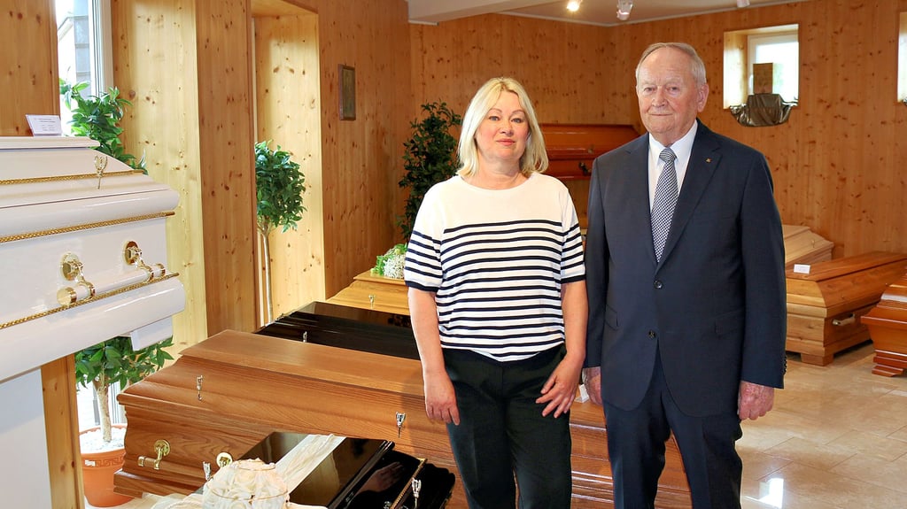 Zwei Generationen eines Familienunternehmens: Heike Esposito-Aue und Hans Aue.