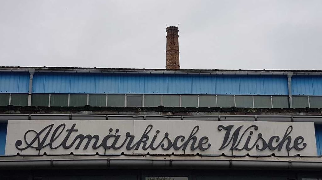 Am Sonntag, 18. Mai 2025, wird in der Gemeinde Altmärkische Wische ein neuer Bürgermeister gewählt. Hier ein Blick auf die Sporthalle in Lichterfelde.