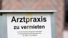 Immer mehr Hausarztsitze sind laut der Kassenärztlichen Vereinigung Thüringen in Thüringen unbesetzt. (Symbolbild)