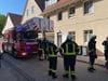 Wegen eines ausgelösten Rauchmelders wurde die Feuerwehr alarmiert.