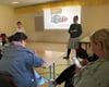 Gründerin Sandy Hoppert (rechts) und Simone Boost (Standortentwicklung  und Vertrieb, links) stellen das Konzept "Unser Schopp" (Bio Schopp UG) im Dorfgemeinschaftshaus Hohenerxleben vor. / www.dein-schopp.de in Hohenerxleben