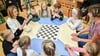 Im Hort der evangelischen Bartholomäischule in Zerbst fiel jetzt der Startschuss für das Projekt „Kinderschach“. 