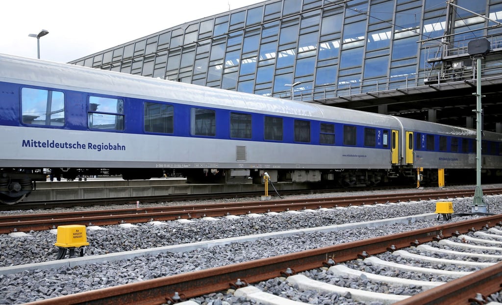 Auf der Strecke zwischen Hohenstein-Ernstthal und Chemnitz Hbf fahren am Sonntag zusätzliche Züge. (Symbolbild)