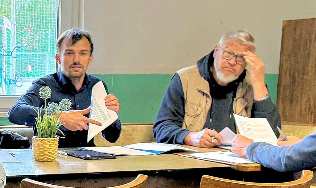 Martin Schunke (l.) sah die Kompetenzen der Ortsräte überschritten.