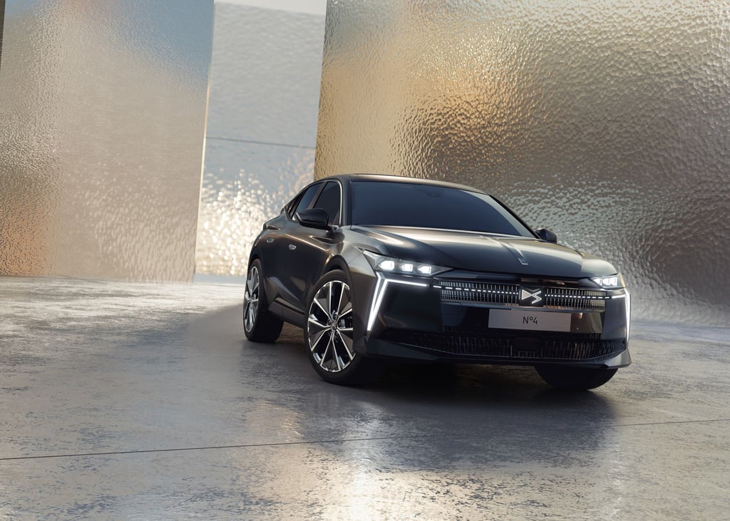 Eleganter Neustart: Der DS 4 heißt künftig N°4 – und fährt erstmals auch rein elektrisch.