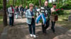 80 Jahre Kriegsende: Roßlaus Ortsbürgermeister Laurens Nothdurft (AfD) legte im Rahmen der Gedenkveranstaltung auf dem sowjetischen Ehrenfriedhof einen Kranz nieder.