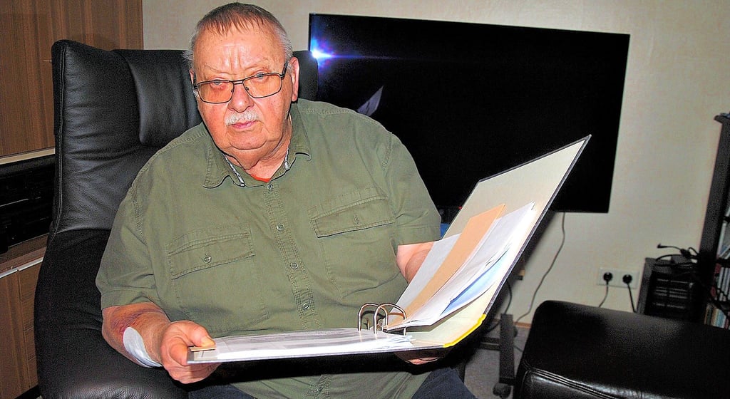 Seit November 2023 wartet Hartmut Bock auf den Schwerbehindertenausweis. Trotz seiner offenkundigen schweren Sehbehinderung müssen immer wieder neue ärztliche Befunde eingereicht werden.
