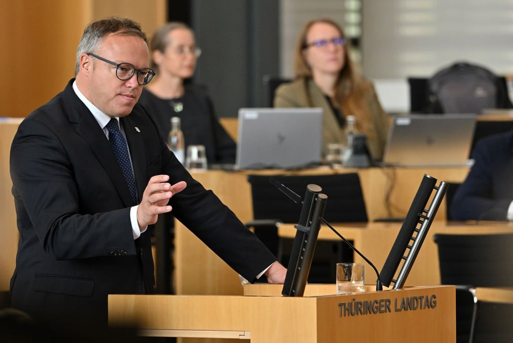 Thüringens Ministerpräsident Mario Voigt (CDU) zeigt sich besorgt angesichts des Anstiegs antisemitischer Einstellungen.