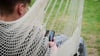 Deutschlands 15-Jährige sind laut einer Studie besonders oft am Handy. (Symbolbild)
