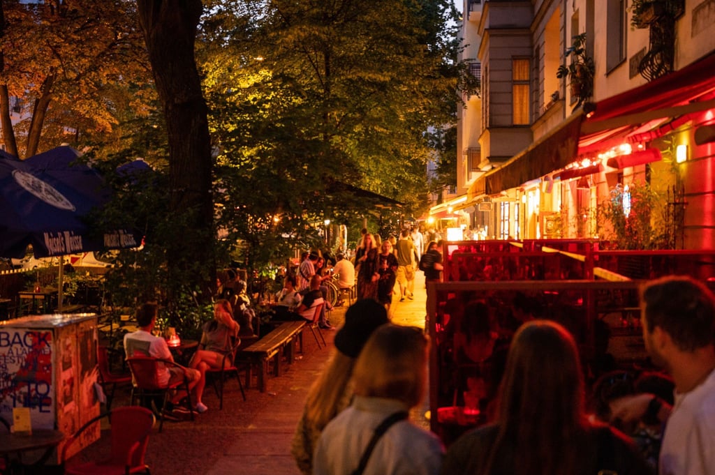 Polizei und Bezirk Friedrichshain-Kreuzberg wollen gemeinsam mehr Sicherheit im Nachtleben erreichen. (Archivbild)