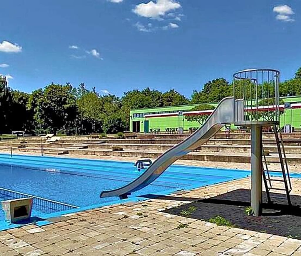 Das Nienburger Schwimmbad ist derzeit noch leer.