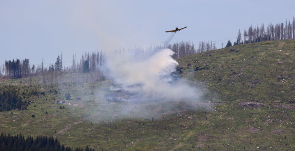 Bei einem Brand unweit des Brockens im Harz am 14. Mai kam erneut das Löschflugzeug „Hexe1“ zum Einsatz.
