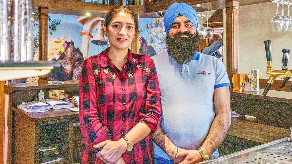 Gemeinsam mit seiner Frau führt Narinder Singh Chandi zwei Lokale.