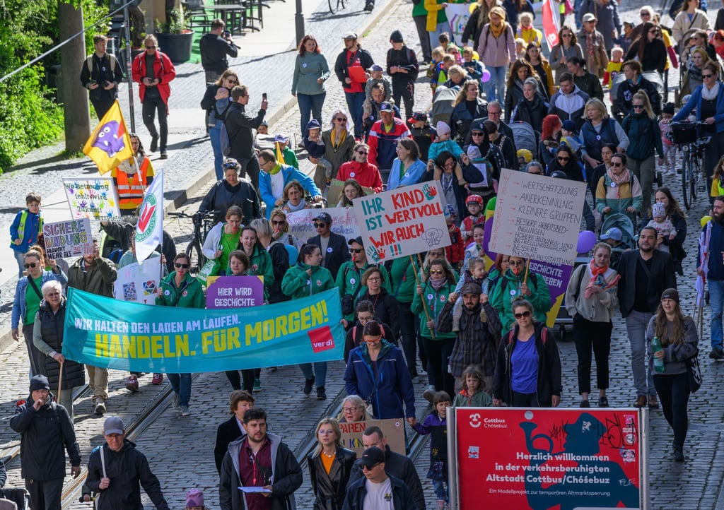 Die Erzieherinnen und Erzieher fordern unter anderem einen besseren Betreuungsschlüssel in der Arbeit mit Kita-Kindern.