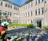 Schläuche zur Brandbekämpfung in der  Chaponschule