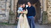 Ayse und Westley Boggess  wollen den historischen Charme der Ampfurther Burganlage zurückbringen.