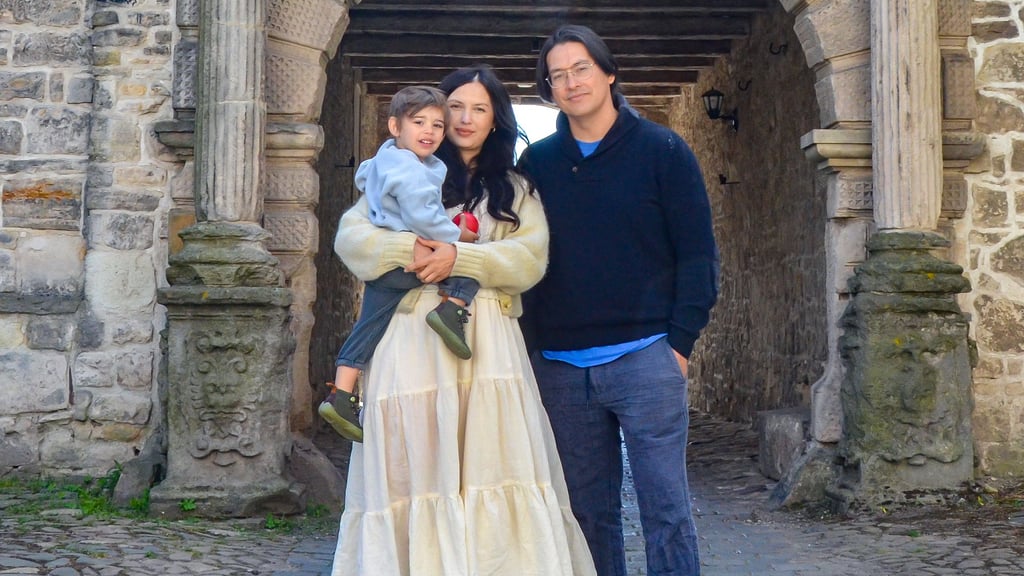 Ayse und Westley Boggess wollen den historischen Charme der Ampfurther Burganlage zurückbringen.