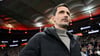 Trainer Dino Toppmöller hat seinen Vertrag bei Eintracht Frankfurt verlängert.