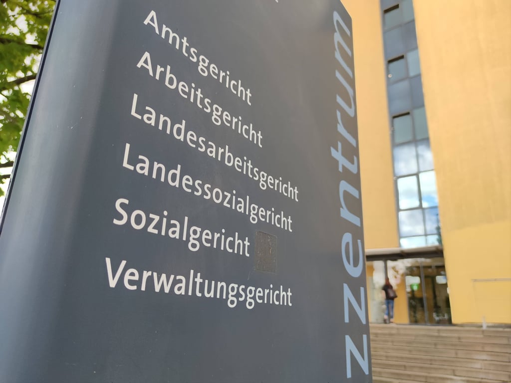In einem Prozess vor dem Amtsgericht Halle ging es jetzt um die Erregung öffentlichen Ärgernisses.