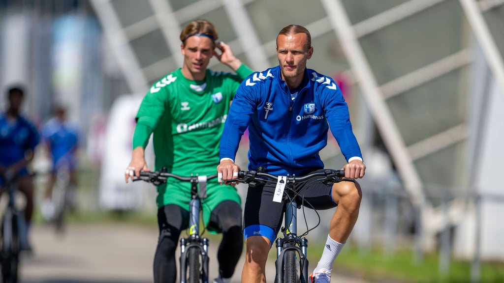 Bleiben Dominik Reimann (vorne) und Noah Kruth auch in der Saison 2025/26 das Torwartduo beim 1. FC Magdeburg?