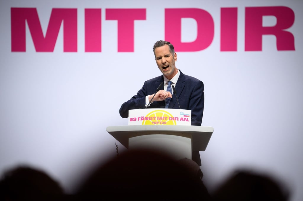 Gibt sich bei seiner Bewerbungsrede für den Parteivorsitz kämpferisch: Christian Dürr.