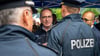 Wenige Stunden nach seinem Amtsantritt ordnete Bundesinnenminister Alexander Dobrindt (CSU) an, auch Asylsuchende an den Grenzen zurückzuweisen.