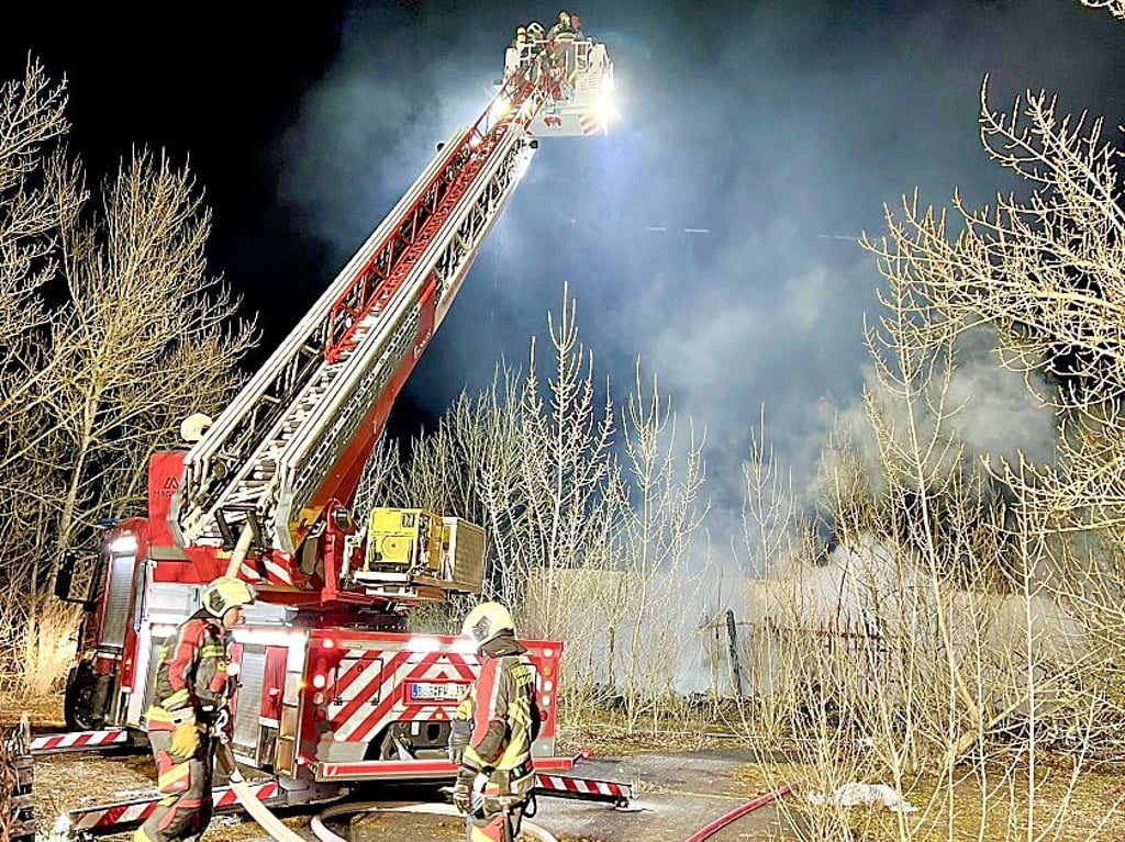 Eine leerstehende Halle am Teichweg stand Anfang April in Flammen.