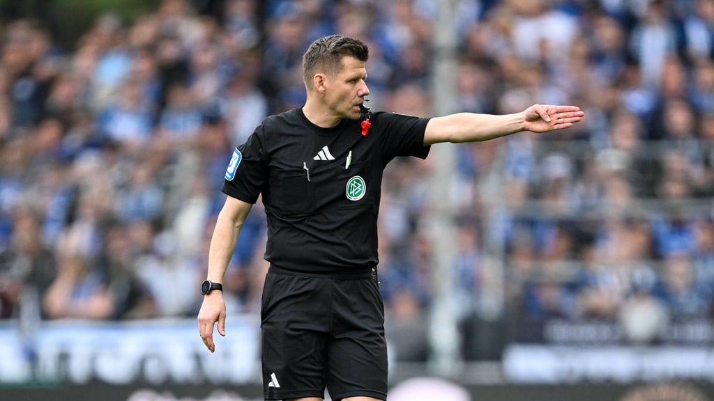 Patrick Ittrich ist nach langer Verletzungspause zurück und wird am Sonntag das Heimspiel des 1. FC Magdeburg gegen Fortuna Düsseldorf leiten.