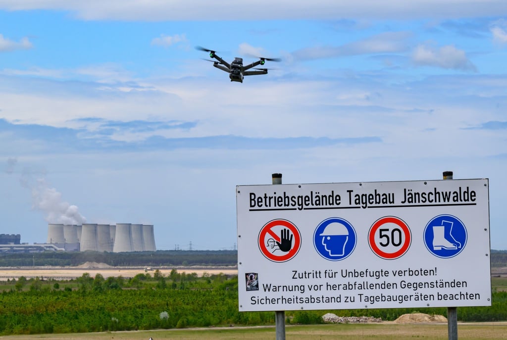 Drohnen sollen Diebe abschrecken, die es im Lausitzer Braunkohlerevier auf Kupfer und Diesel abgesehen haben.