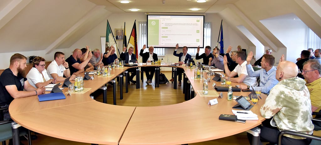 Die Abstimmung zum Bebauungsplan des Hohenhenningen Windparks fiel mit 12-Ja-Stimmen eindeutig aus.