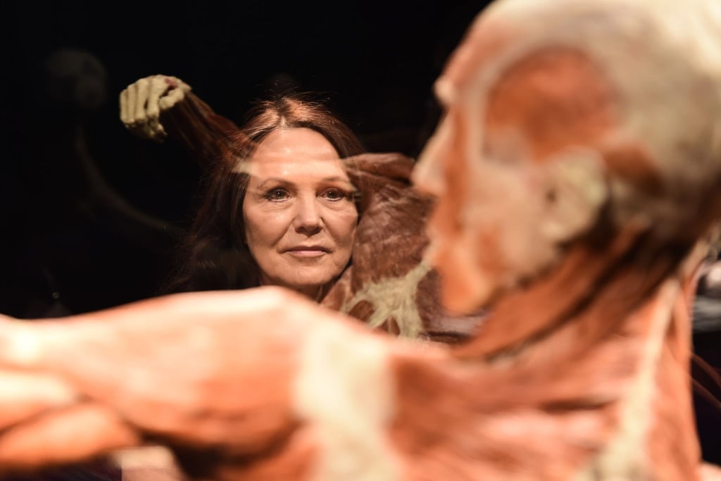 Die Kuratorin der Körperwelten-Ausstellung, Angelina Whalley, kam zur Eröffnung der Ausstellung nach Magdeburg.